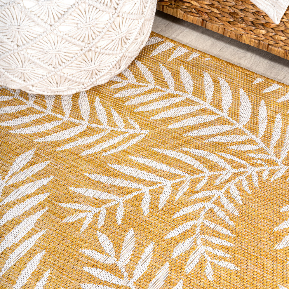 Nevis Palm Frond Indoor/Outdoor, Yellow/Cream, 5' Square