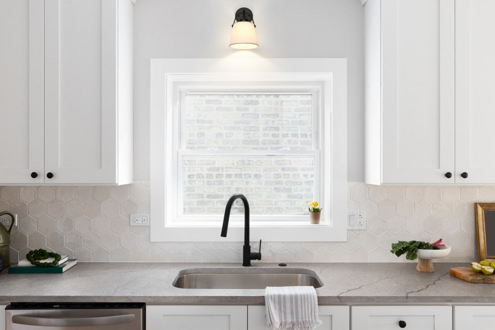 Z-LITE 1-Light Wall Sconce, Matte Black