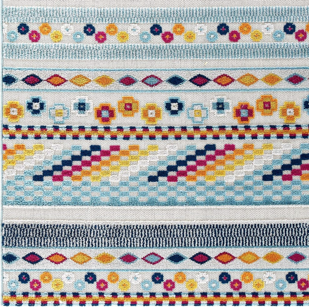 Vintage Abstract Geometric Lattice 5x8 Indoor and Outdoor Area Rug