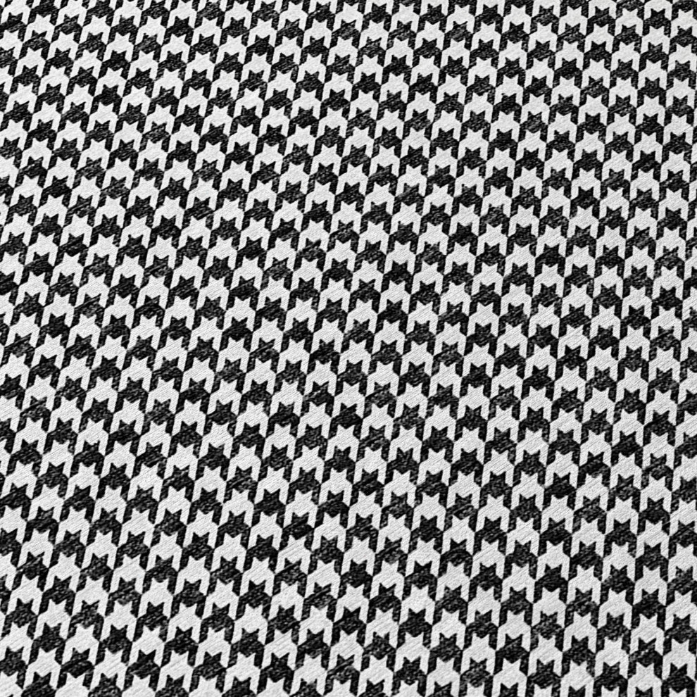 Indoor/Outdoor Hinton HN1 Black Machine Washable 8' x 8' Rug