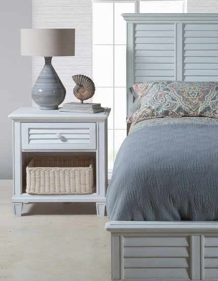 Cane Bay Queen Louvered Panel Bed Complete