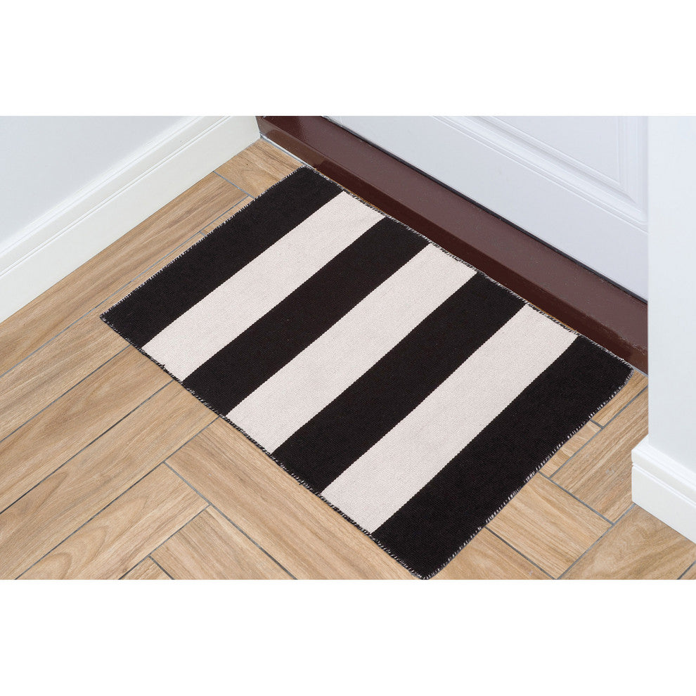 Sorrento Rugby Stripe Indoor/Outdoor Rug, Black, 2'x3'