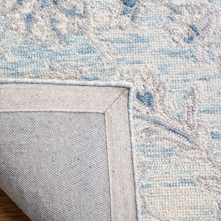 Safavieh Micro-Loop Collection MLP506 Rug, Light Blue/Ivory, 4' X 6'