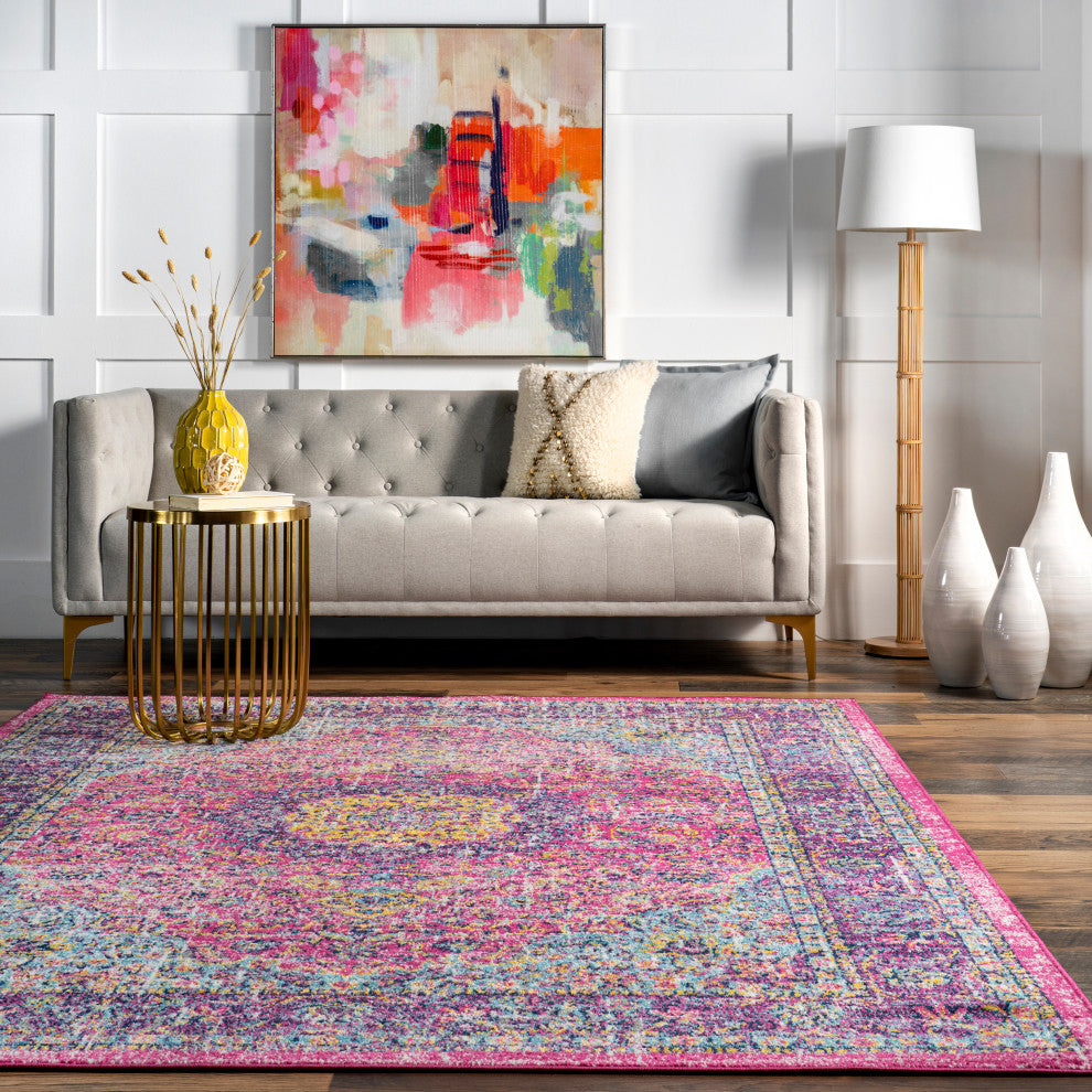 Nuloom Traditional Medallion Verona Rug, Fuchsia 6'Round