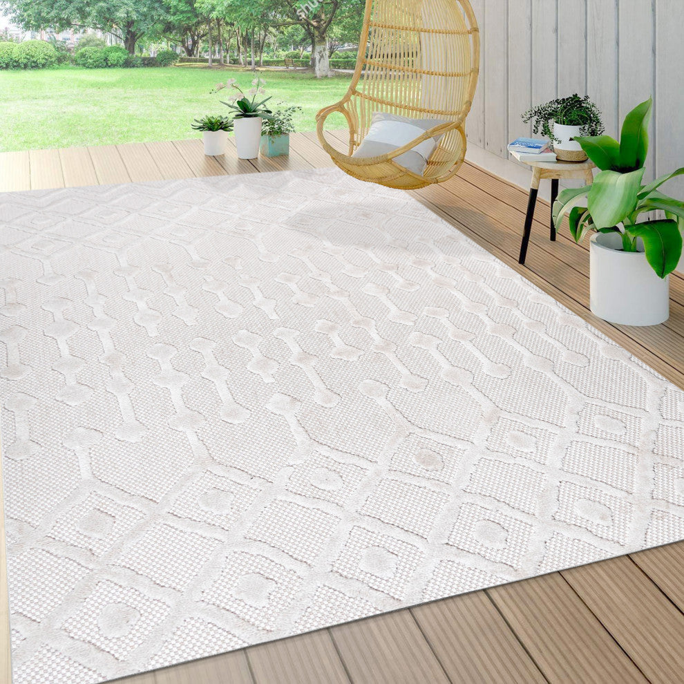 Peralta Moroccan Diamond Indoor/Outdoor Ivory 5 ft. x 8 ft. Area Rug