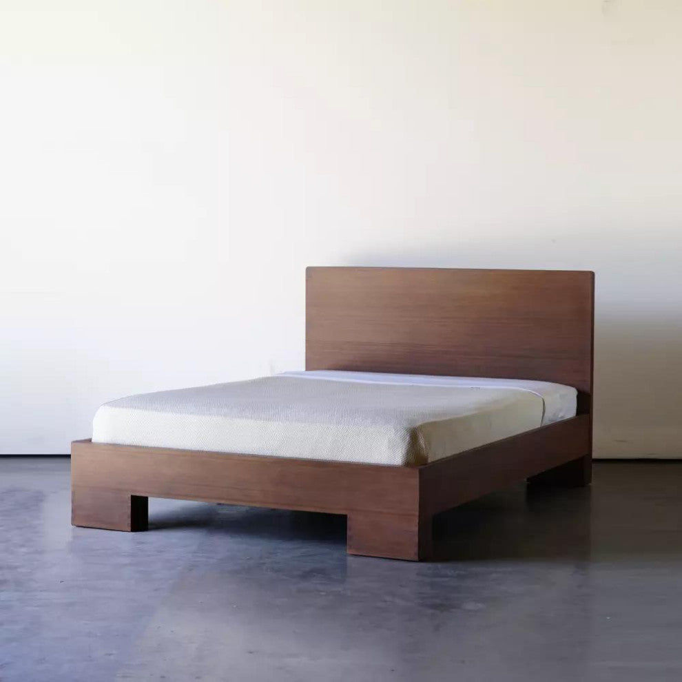 Fen Queen Bed, Pumpernickel