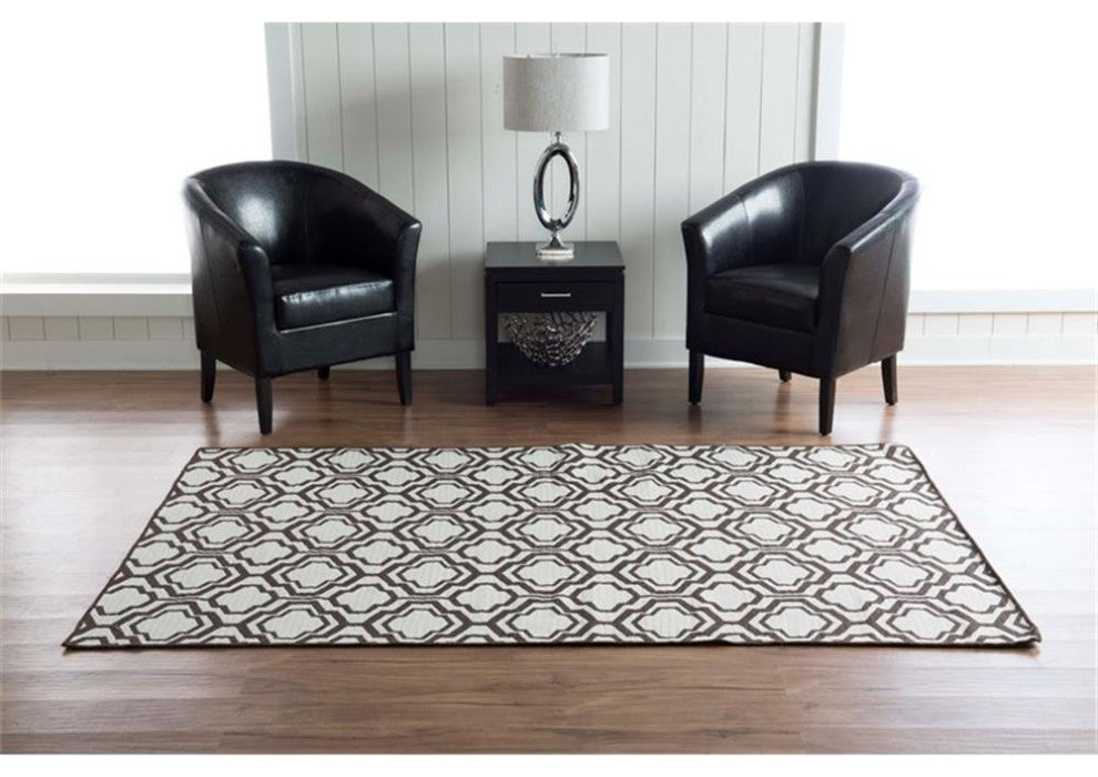 Linon Salonika Quatrefoil Reversible Woven Wool 5'x8' Rug in Brown