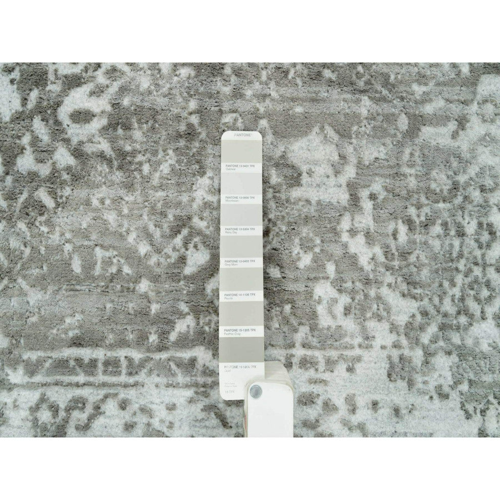 Chrome Gray Zoroastrian Hand Knotted Wool and Silk Oriental Rug, 8'x10'2"
