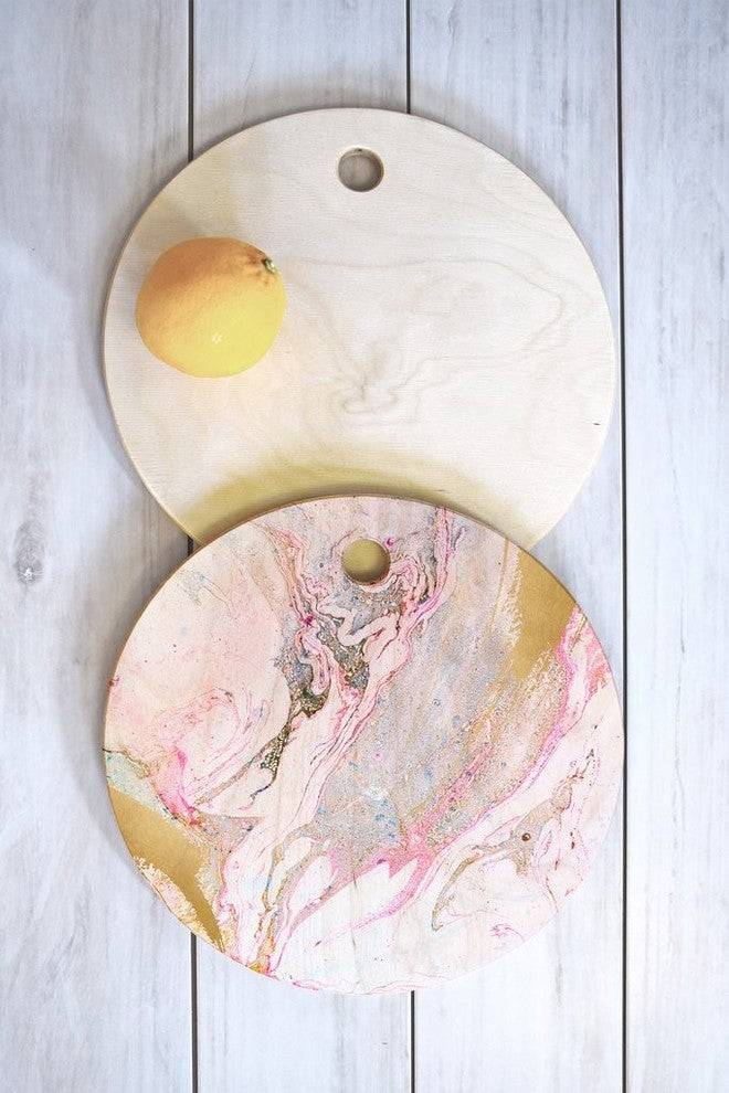 Iveta Abolina Winter Marble Cutting Board Round, 11.5"x11.5"
