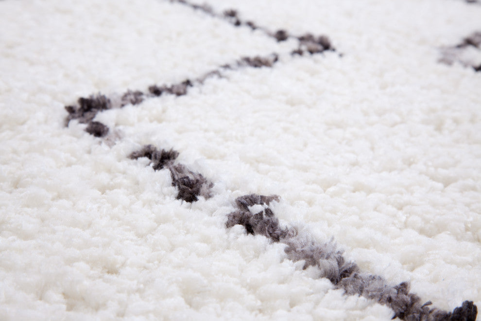 Oasis Waves White and Dark Gray Polyester Area Rug