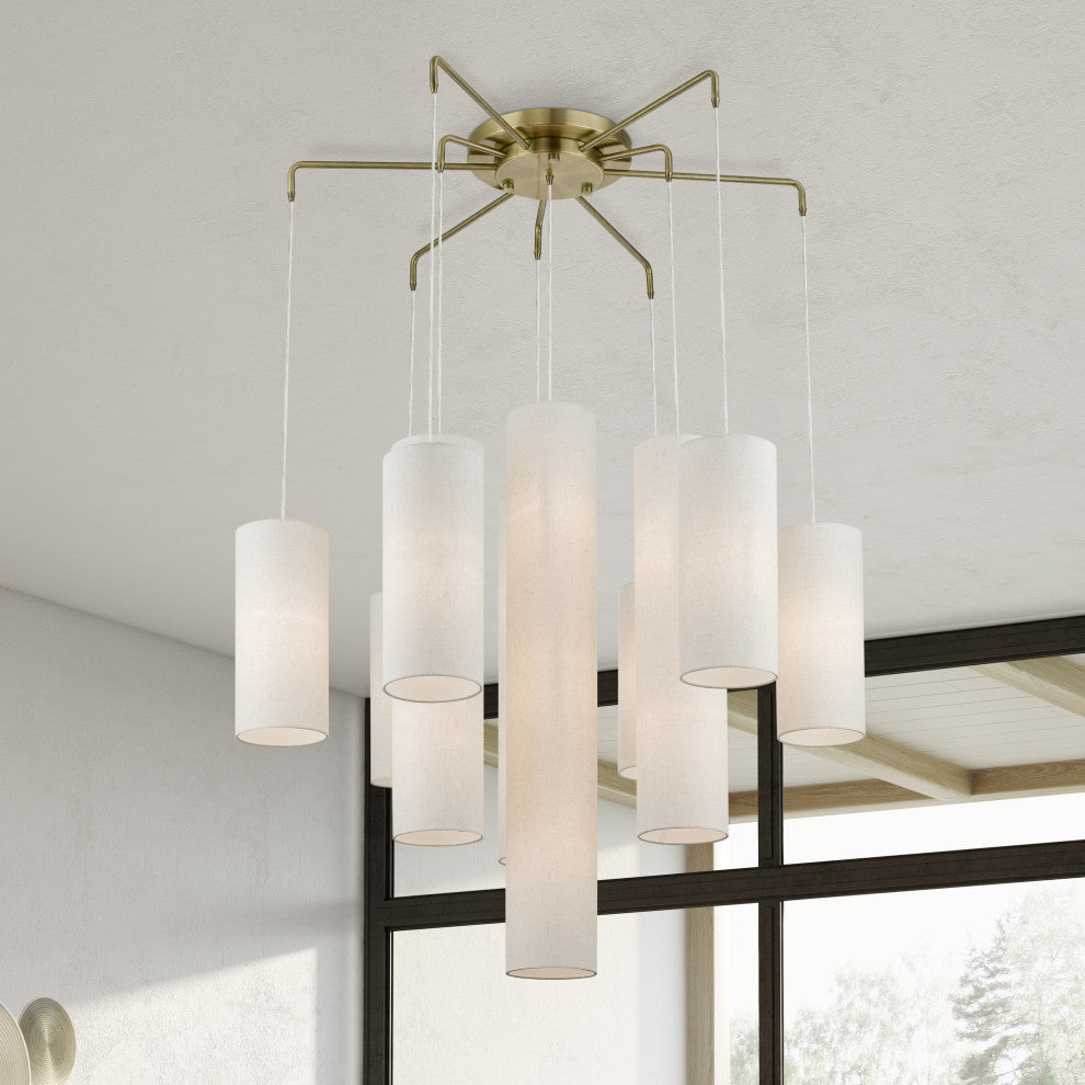 Strathmore 15 Light Antique Brass Foyer Chandelier