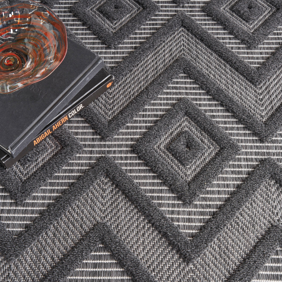 Nourison Versatile 7' x 10' Charcoal/Black Modern Area Rug