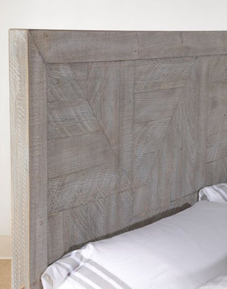 Studio 20 Queen Panel Bed