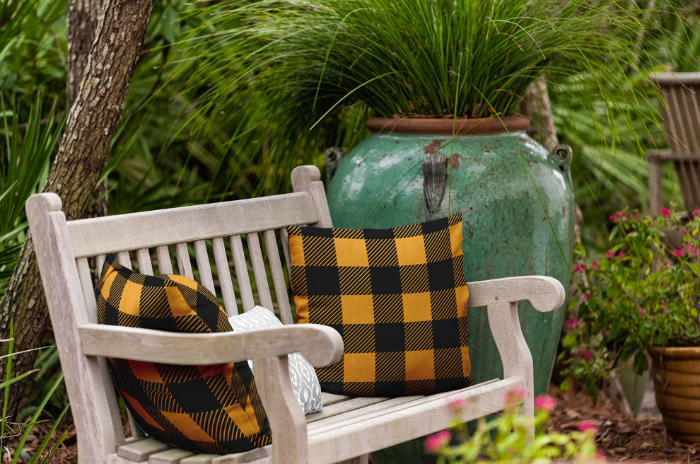 Buffalo Plaid Indoor/Outdoor Throw Pillow