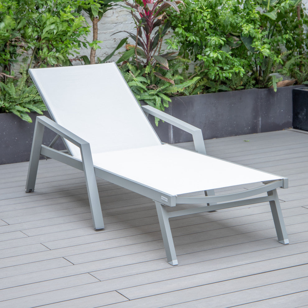LeisureMod Marlin Chaise Lounge Set With Arms and Fire Pit Table, White