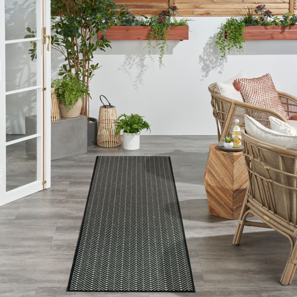 Nourison Horizon Indoor/Outdoor 2'2" x 8' Black Modern Rug