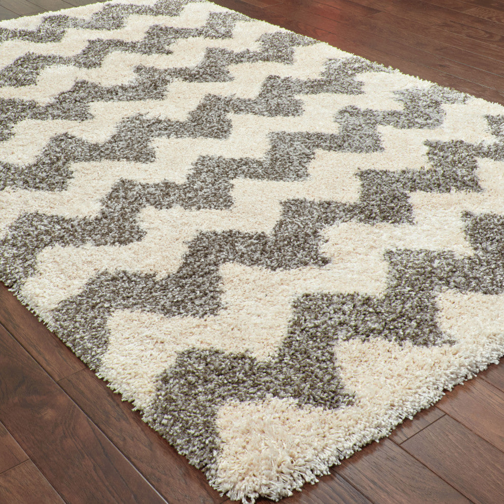Hartley Chevron Stripes Gray and Ivory Area Rug, 5''3"x7''6"