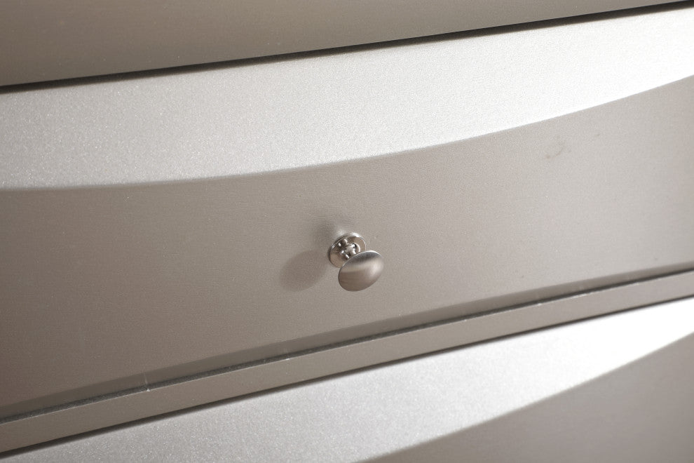 Altura Dresser, Silver
