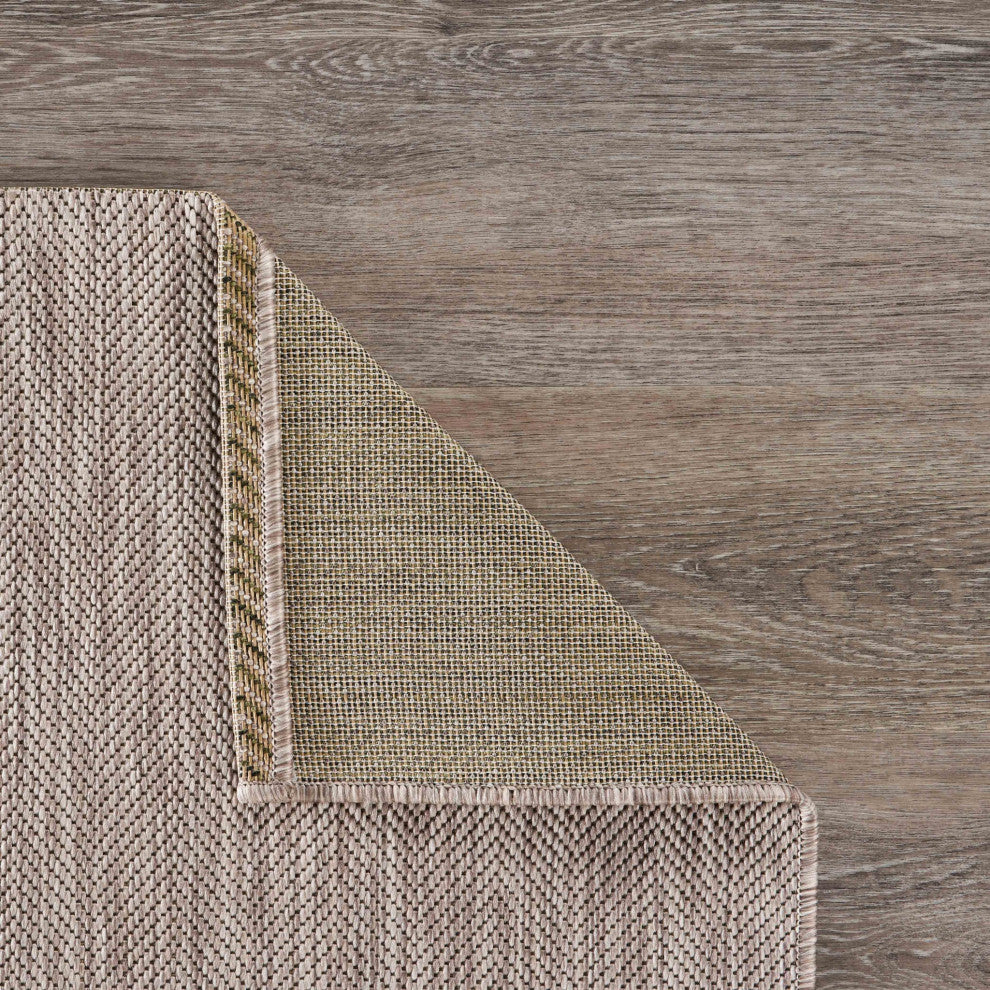 5' X 7' Beige Floral Indoor Outdoor Area Rug