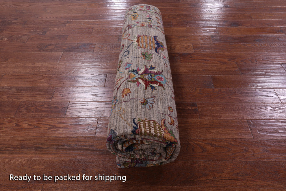 8' 1" X 11' 5" Persian Tabriz Hand-Knotted Rug Q9792