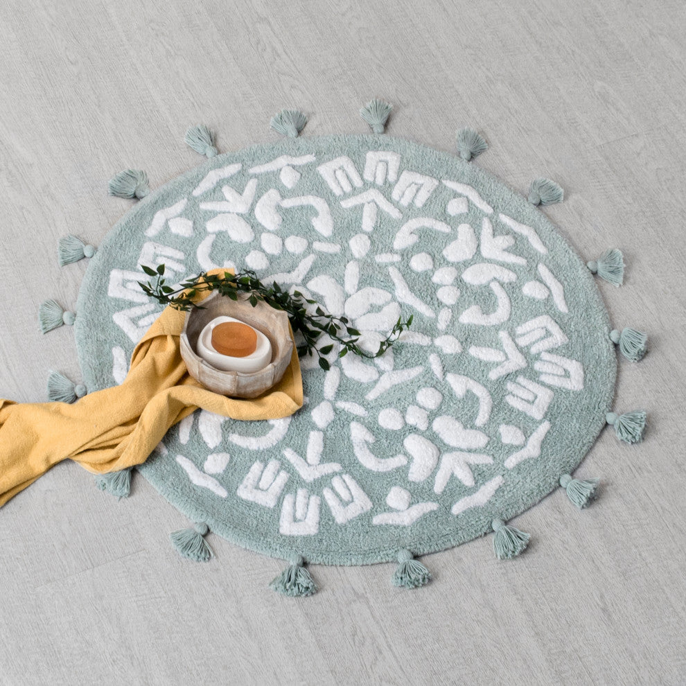 Cambridge Round Tufted Bath Mat With Tassels, Arctic/White