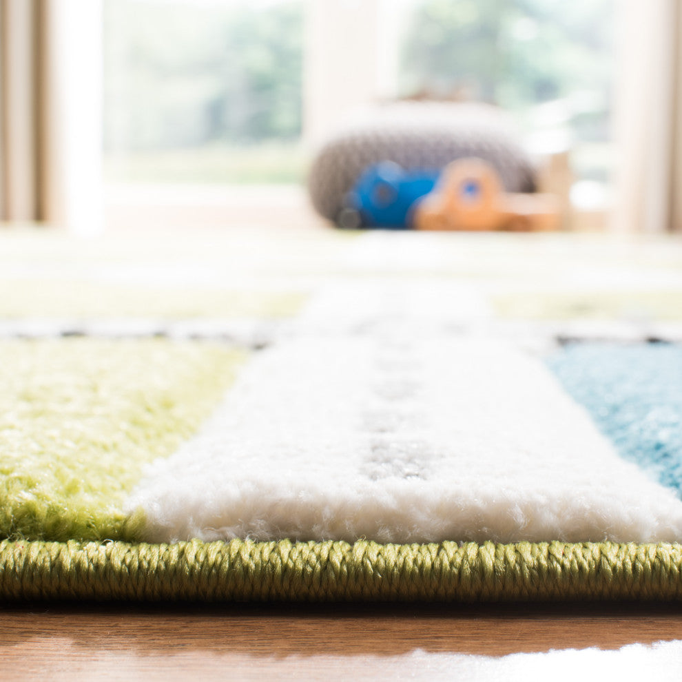 Safavieh Carousel Kids Collection CRK192Y Rug, Green/Ivory, 8' X 8' Round