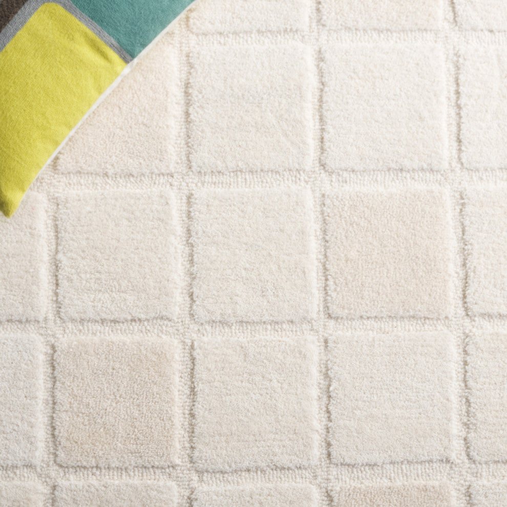 Safavieh Mykonos Collection MKN410 Rug, Ivory, 8'x10'