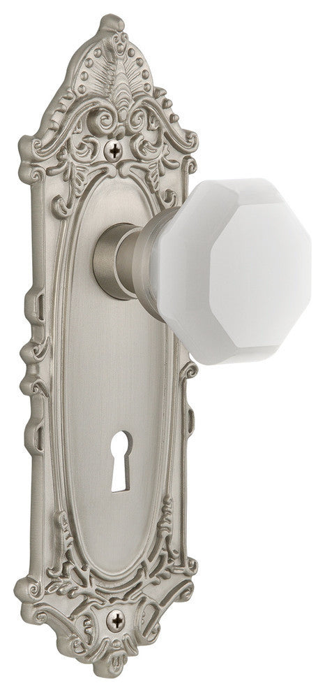 Victorian Plate with Keyhole Double Dummy Waldorf White Milk Glass Knob