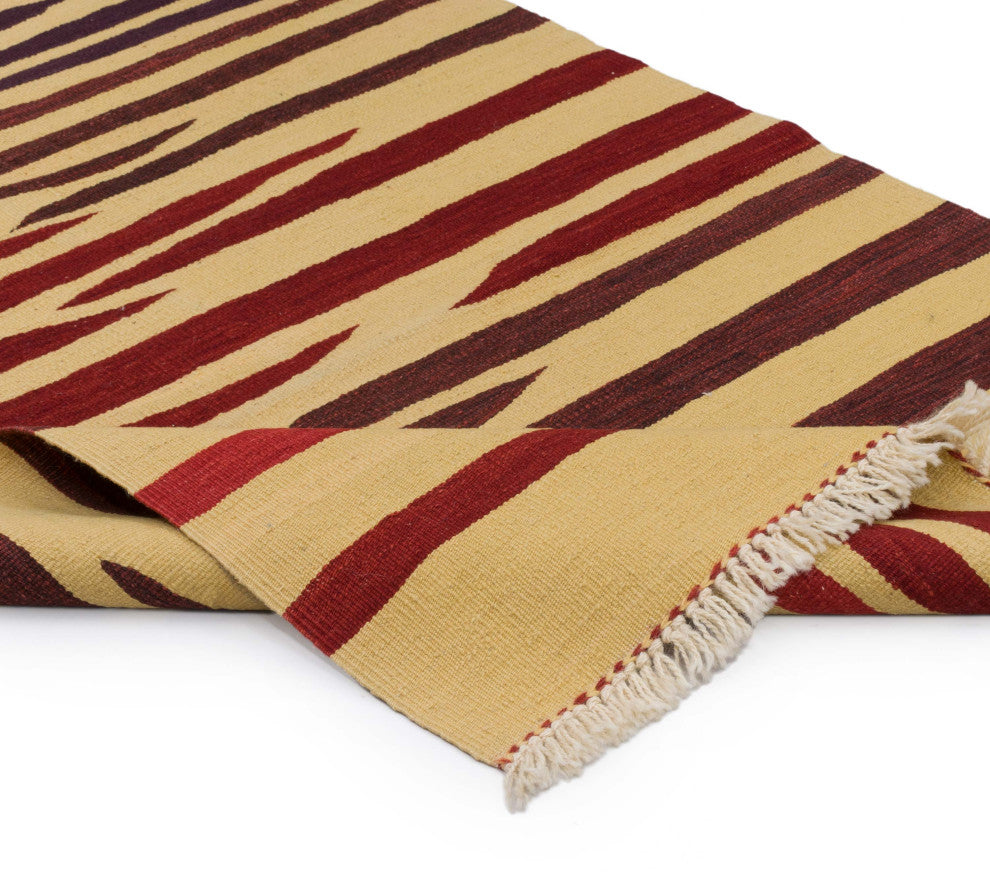 New Handwoven Turkish Kilim Rug 3' 1" x 4' 1", 37 in. x 49 in.
