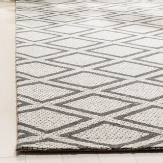 Safavieh Micro-Loop Collection MLP514 Rug, Silver/Dark Grey, 2'3" X 7'