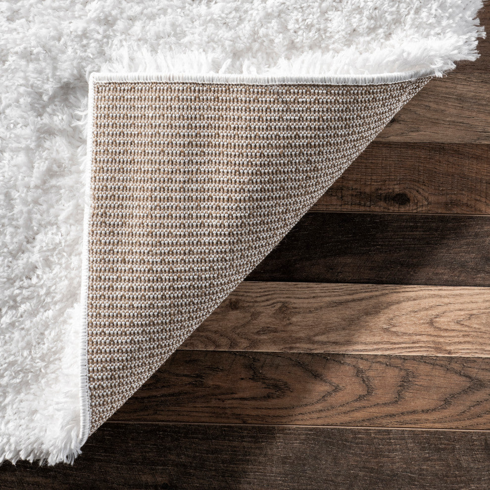 Nuloom Soft and Plush Cloudy Solid Shag Rug, Snow White 5'3"Round