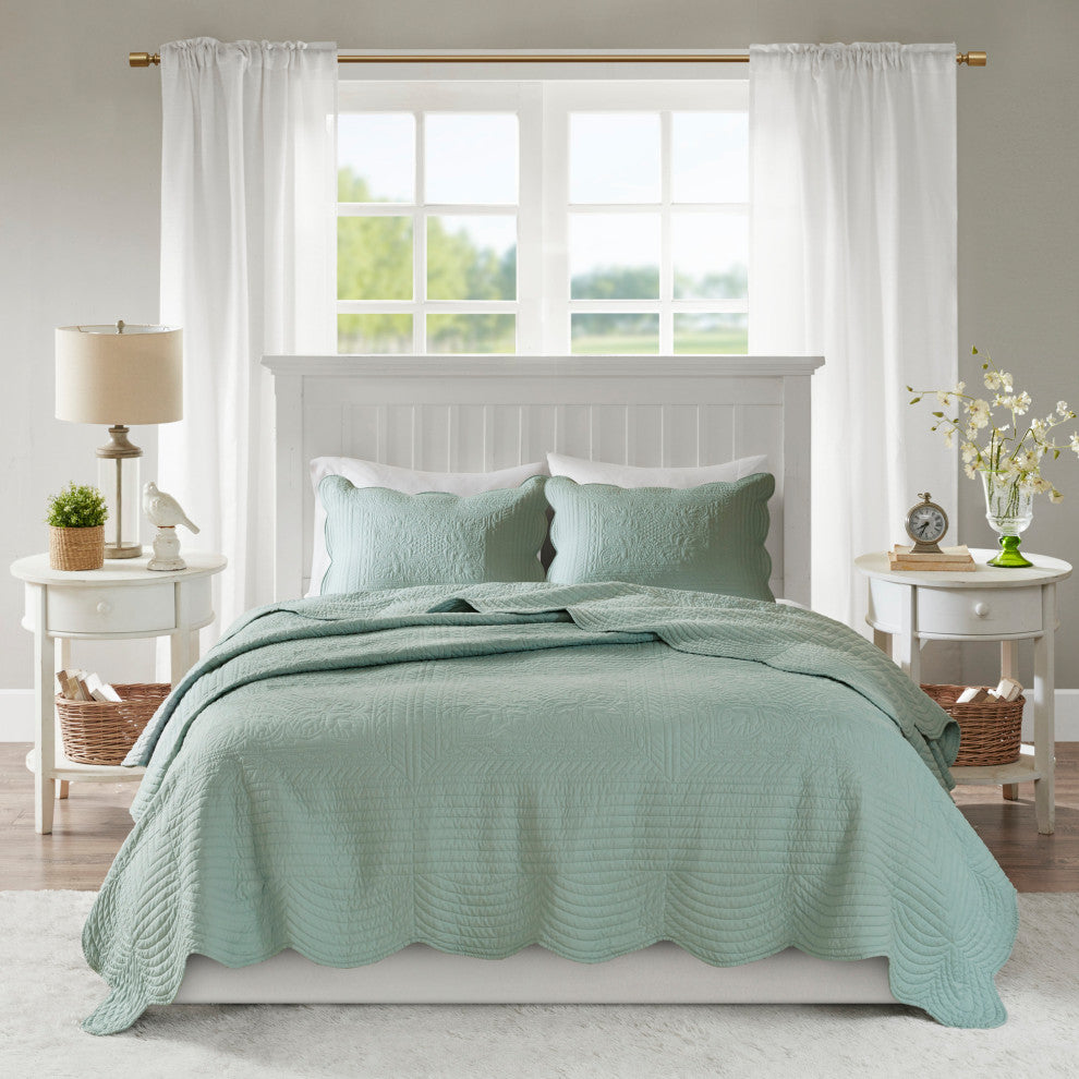 Madison Park Tuscany 3 Piece Reversible Scalloped Edge Quilt Set