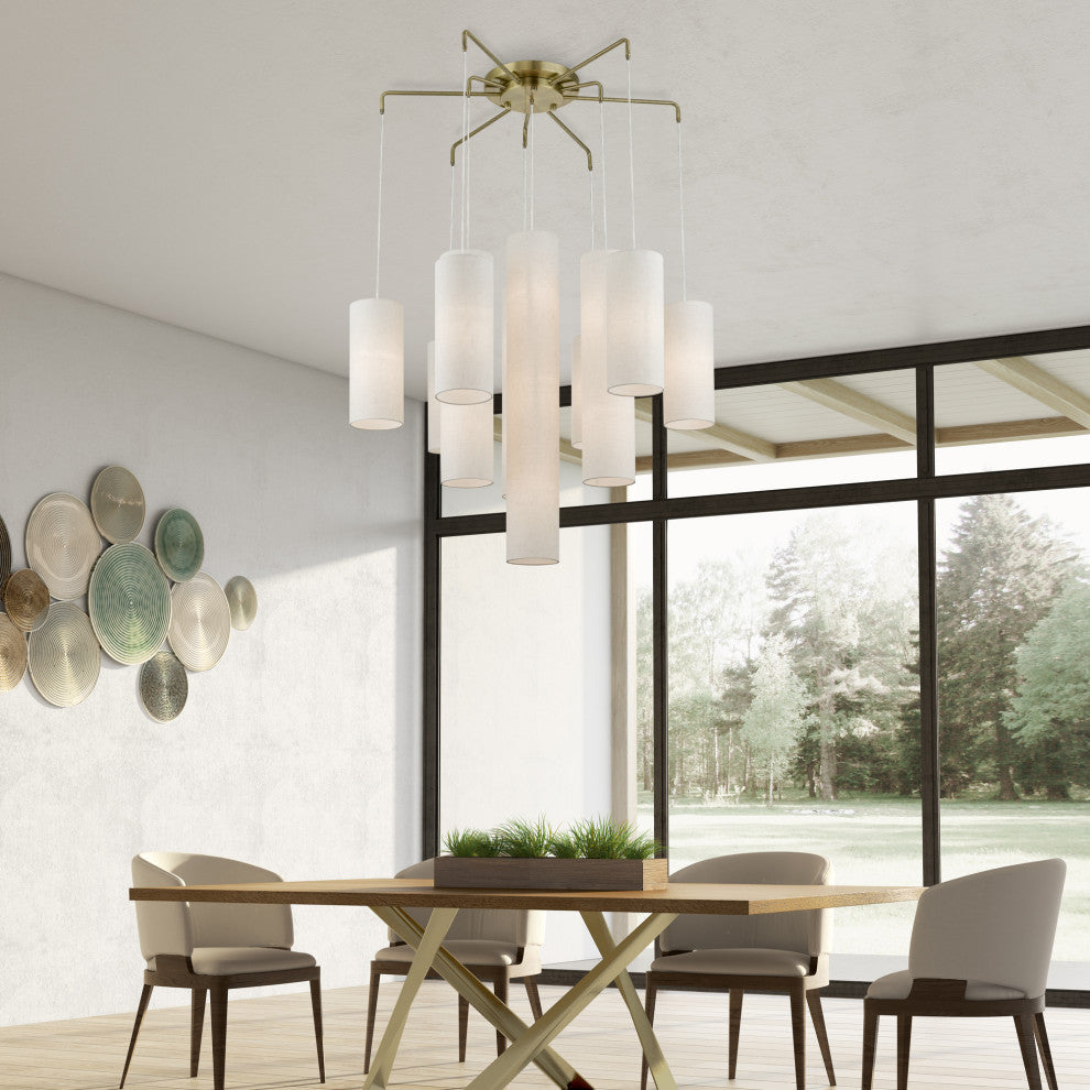 Strathmore 15 Light Antique Brass Foyer Chandelier