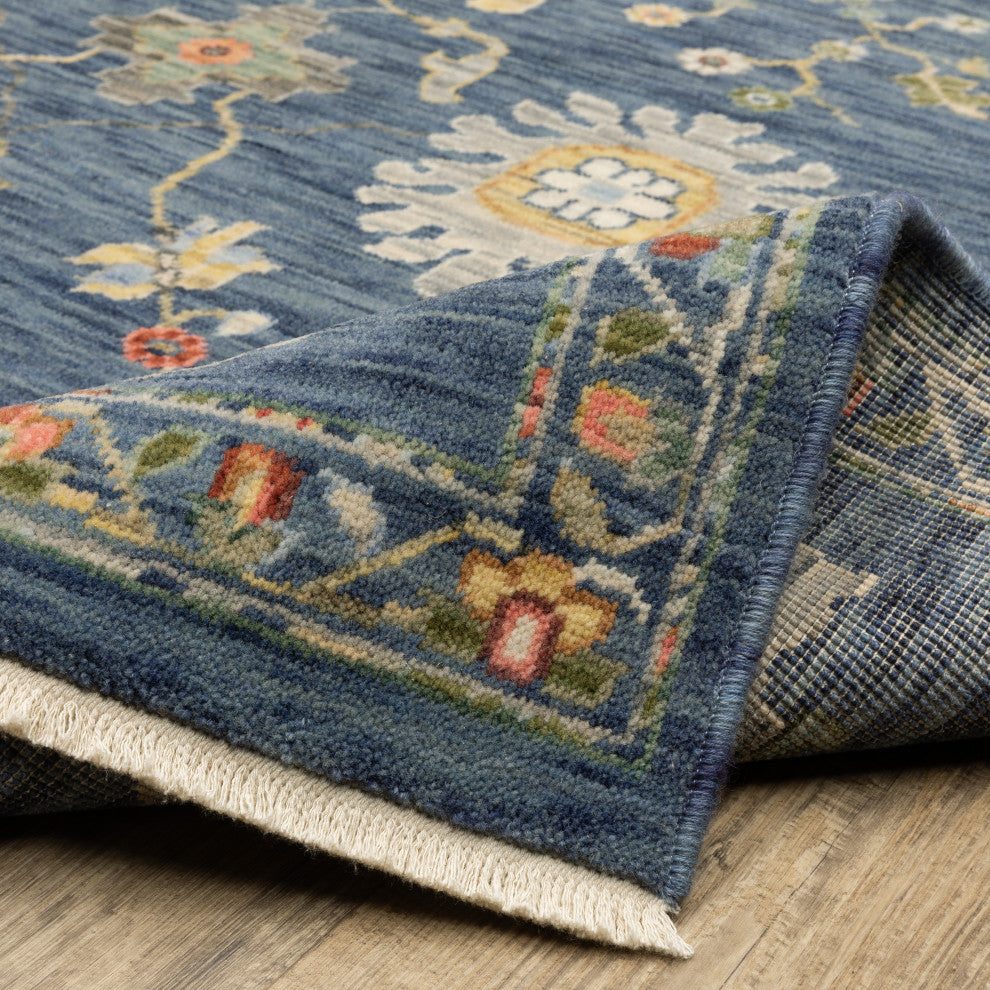 Leoness Vintage Traditional Blue/ Multi Area Rug, 3'3" x 5'