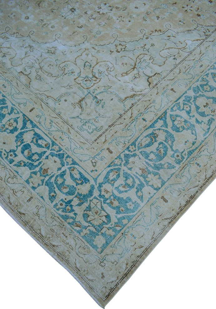 Fine Vintage Distressed Caylee Beige Rug 9'10"x11'5"