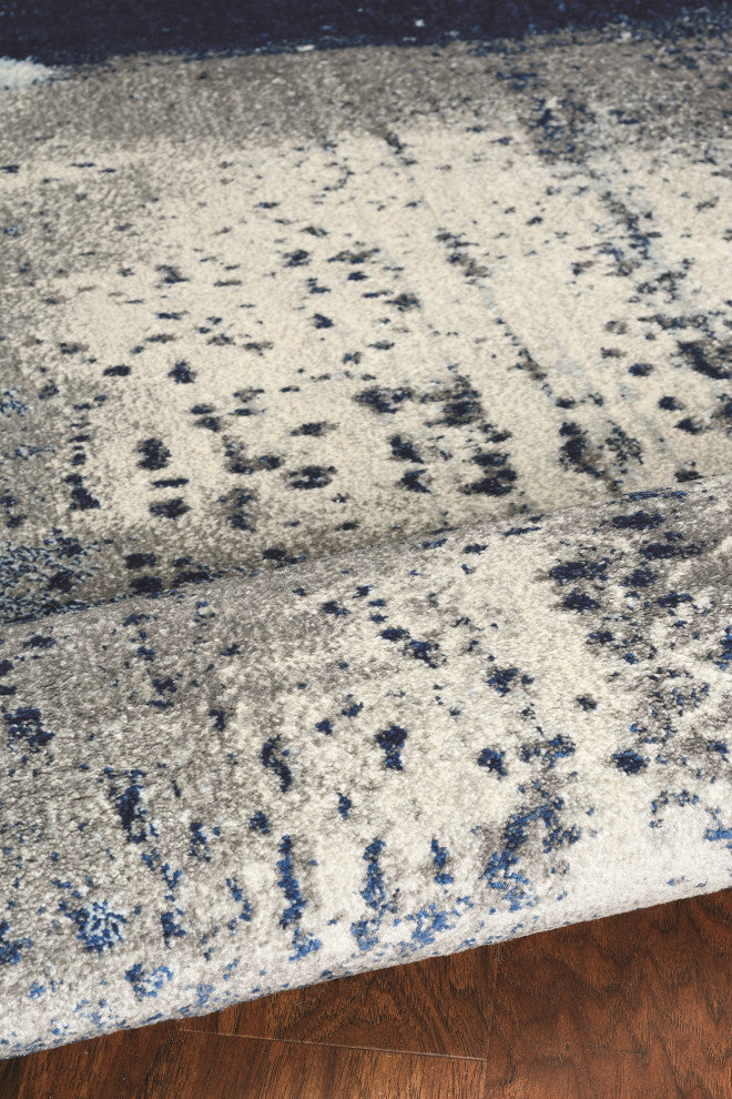 Watercolor Ice Blue Flow Plush Area Rug, 6'7"x9'6"