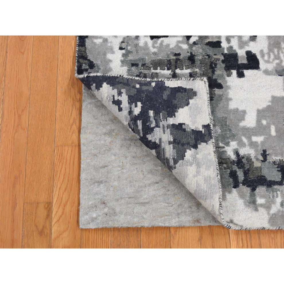 Eerie Black Abstract Design Wool and Silk Hand Knotted Runner Rug 2'6"x7'7"