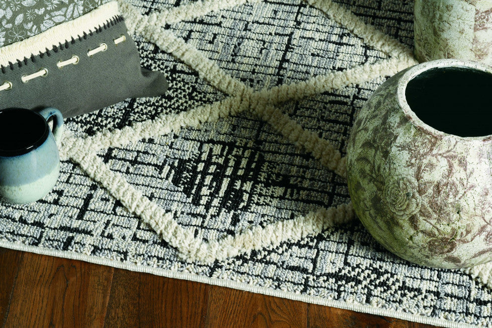 HomeRoots 94" X 130" Charcoal Polyester Rug