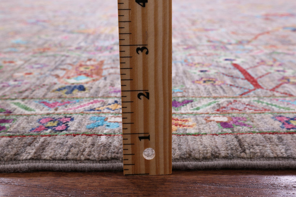 8' 0" X 9' 4" Persian Tabriz Hand-Knotted Rug Q9824