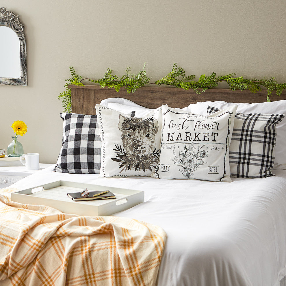 Pig And Flower Market Farmhouse 18x18 inch, 4 Piece