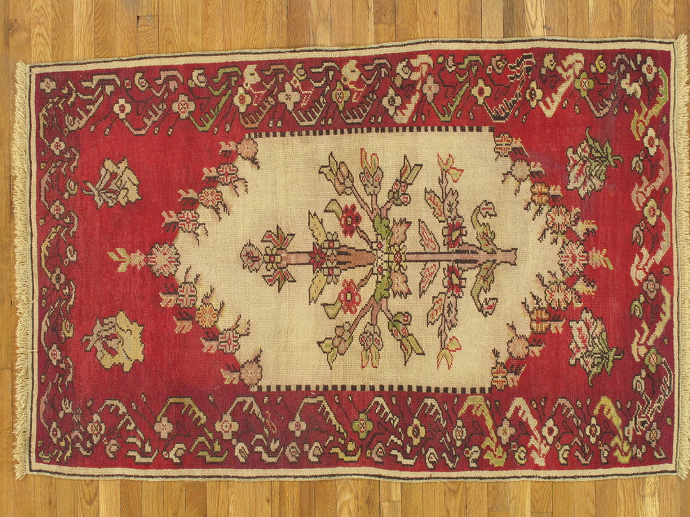 Consigned Oushak Rug, 5'9"x3'9"