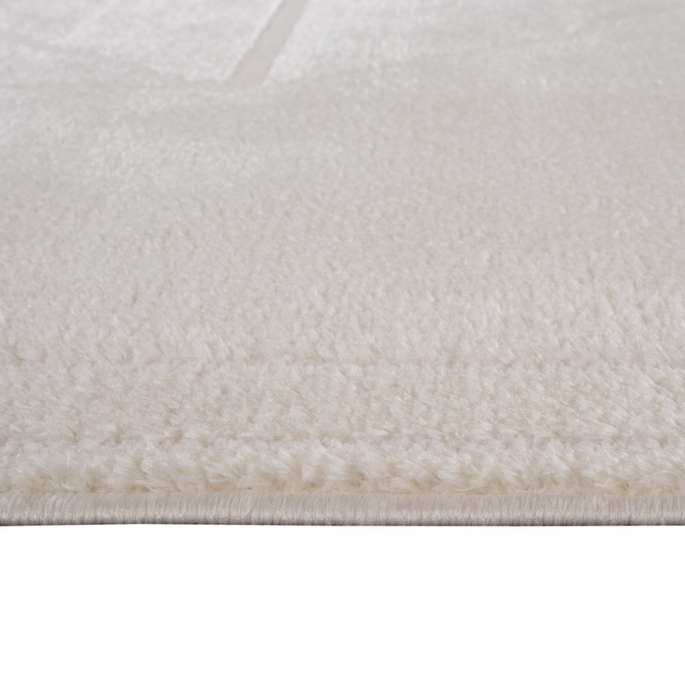 Monotone Moroccan Ivory Power-Loom Area Rug 5' x 7'6"