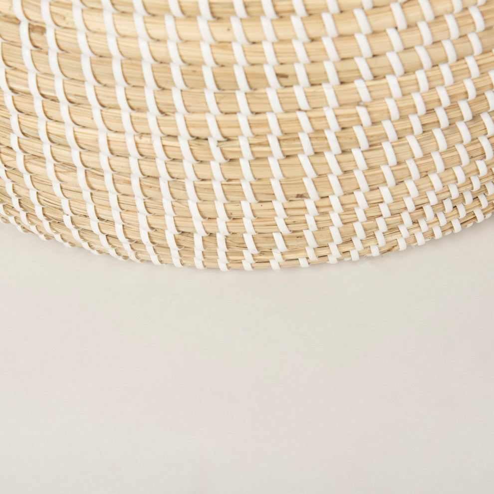 Kairi Set of 2 Seagrass Floor Baskets With Lids and Handles