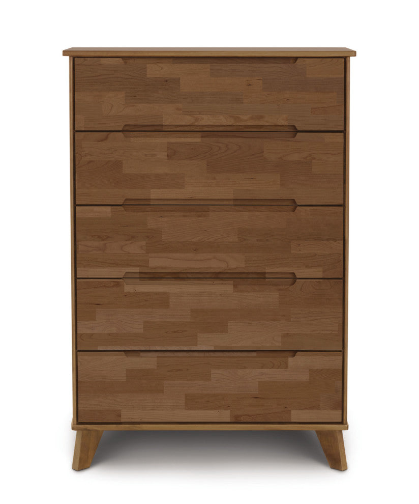 Linn - 5 Drawer Wide Dresser, Saddle Cherry