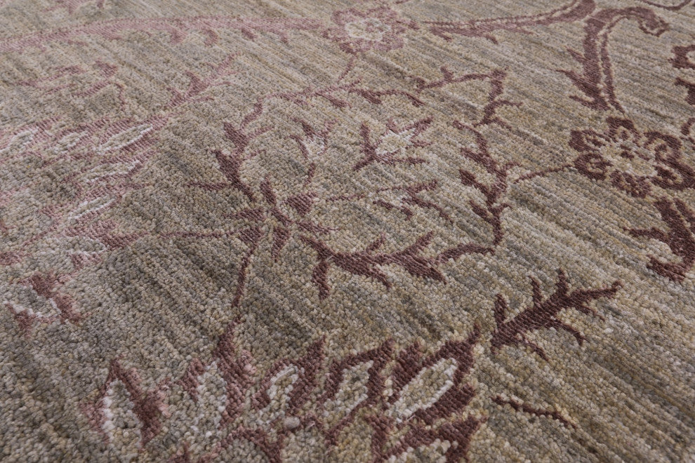 4' 1" X 6' 5" Contemporary Hand Knotted Wool and Silk Rug Q4849