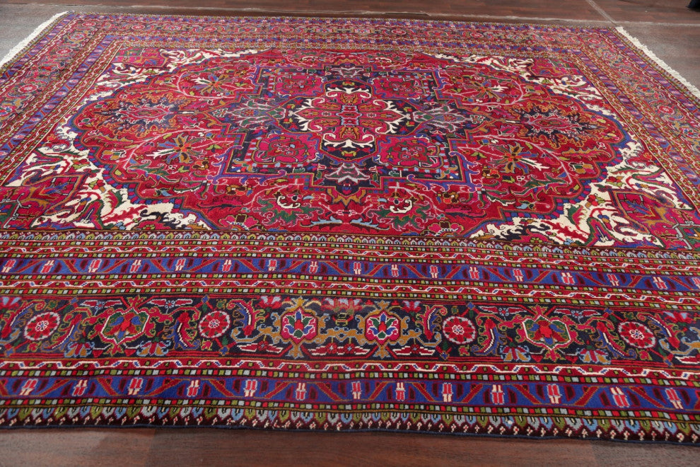 Consigned, Heriz Oriental Hand-Knotted Traditional Persian Area Rug, Red, 10x12