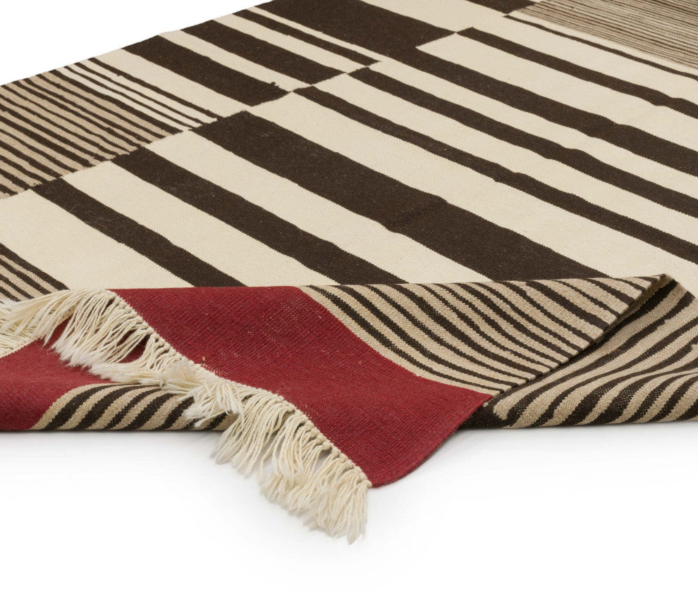 New Handwoven Turkish Kilim Rug 5' 11" x 7' 7", 71 in. x 91 in.