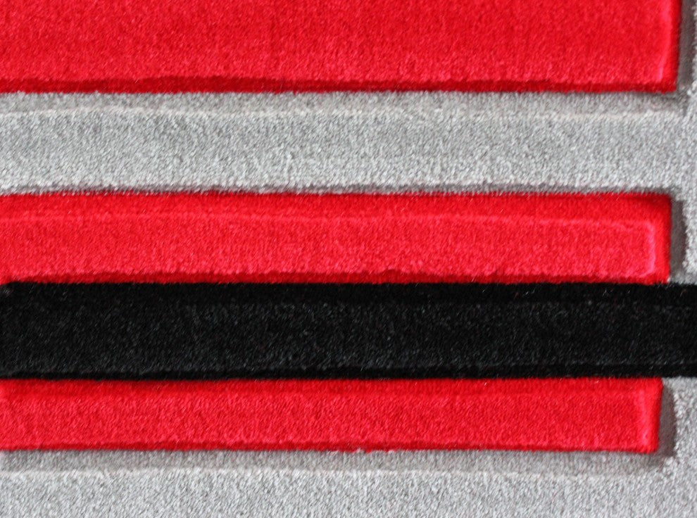 Red and Gray Living Room Area Rug, Machine Made, 2'x3'