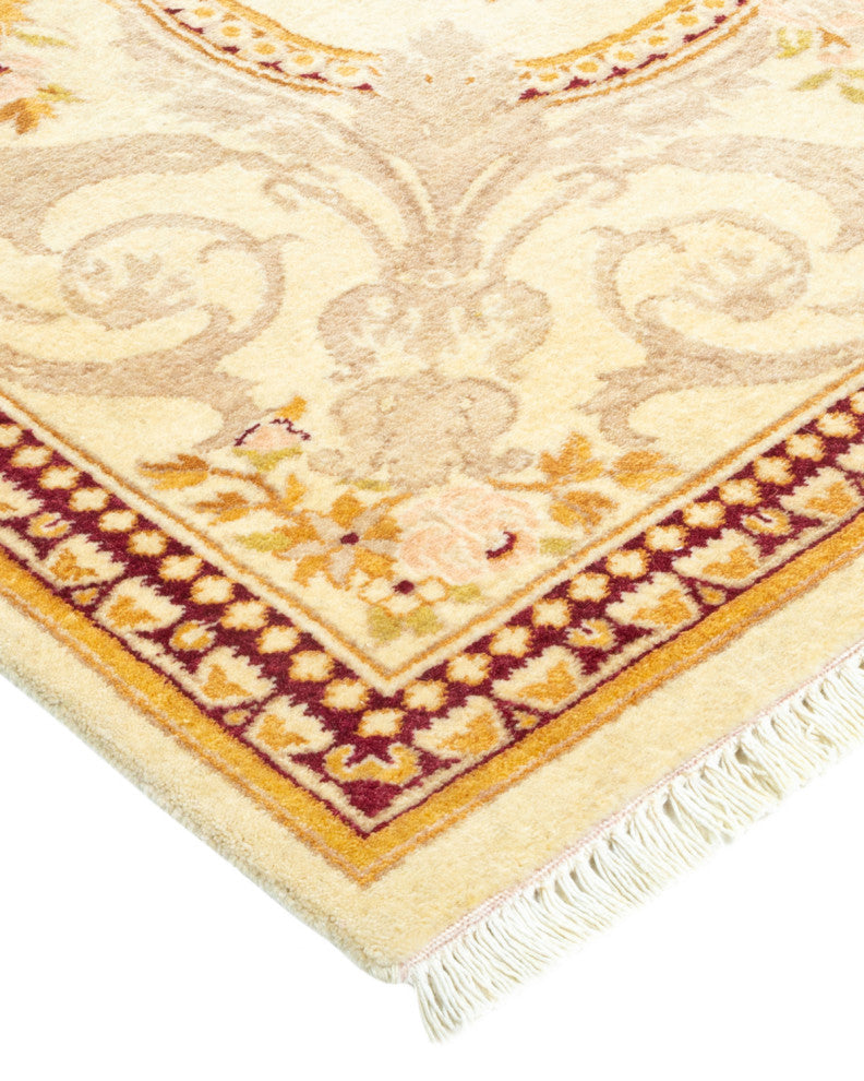 Nova, One-of-a-Kind Hand-Knotted Area Rug Ivory, 6'1"x9'1"