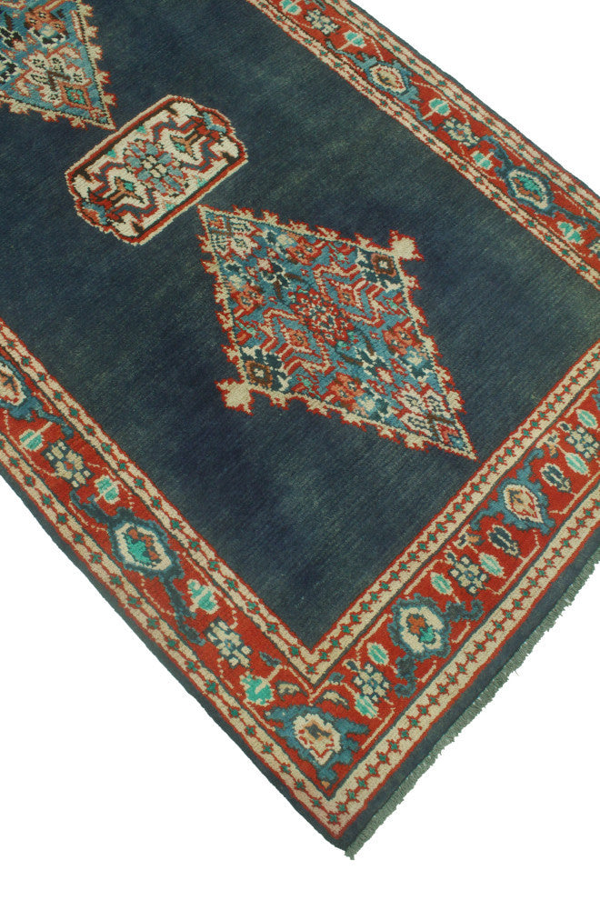 Vintage Distressed Darcy Navy/Red Runner, 3'7x10'3